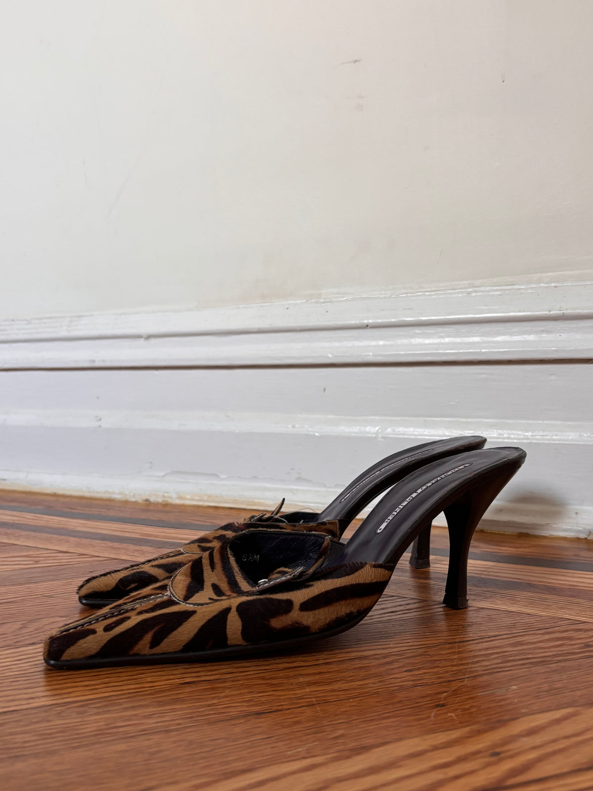 1990’s Donald J Pliner Heels