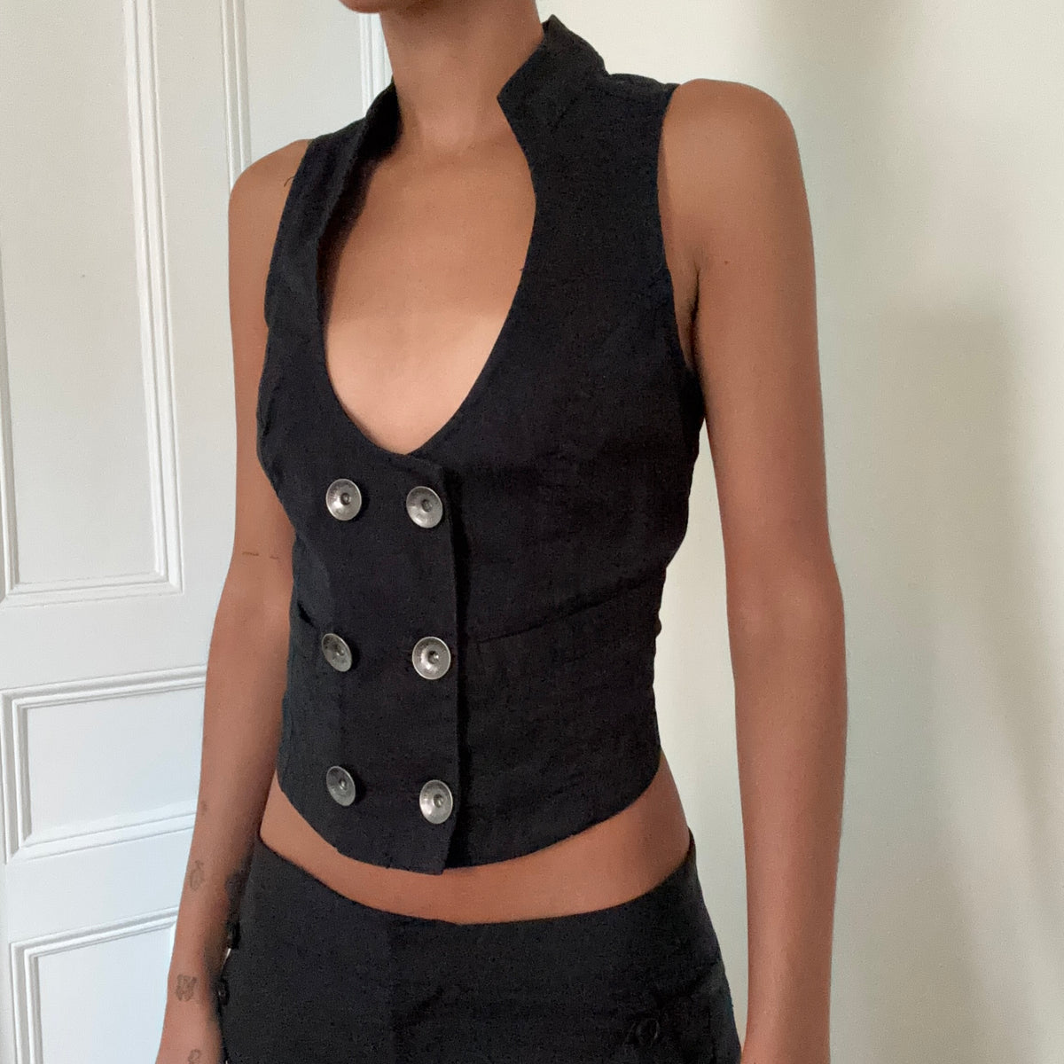 DKNY